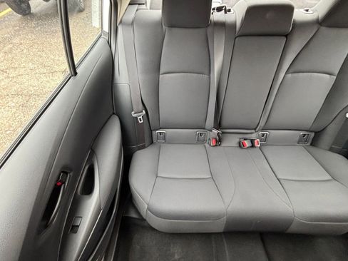 Used 2025 Toyota Corolla LE image 38