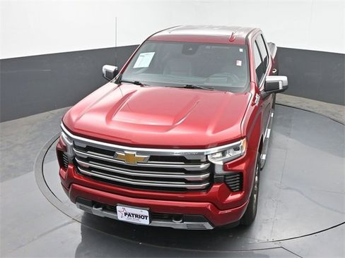 Used 2023 Chevrolet Silverado 1500 High Country w/ Technology Package image 33