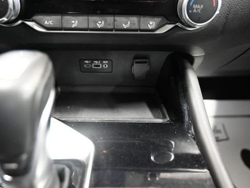 Used 2025 Nissan Altima 2.5 SR image 19