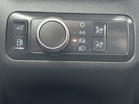 Used 2020 Ford Escape SE Sport image 16