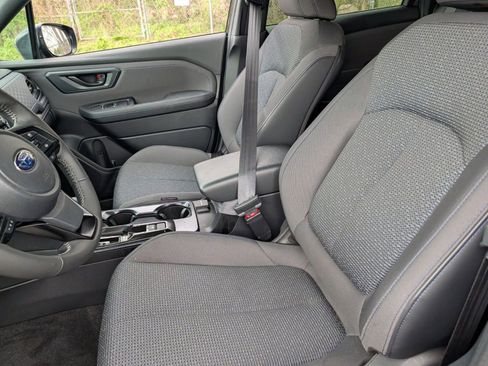 Used 2026 Subaru Forester Premium AWD/4WD image 16