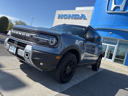 Used 2025 Ford Bronco Sport Badlands w/ Badlands Tech Package AWD/4WD image 15