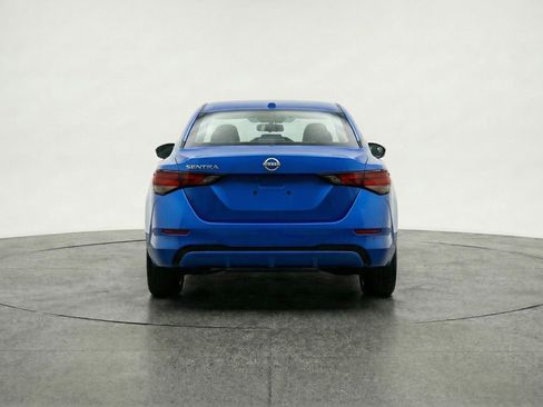 Used 2025 Nissan Sentra SV image 7
