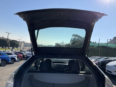 Used 2014 Toyota Prius Prime Base image 9