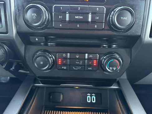 Used 2016 Ford F150 XLT w/ Equipment Group 302A Luxury image 13