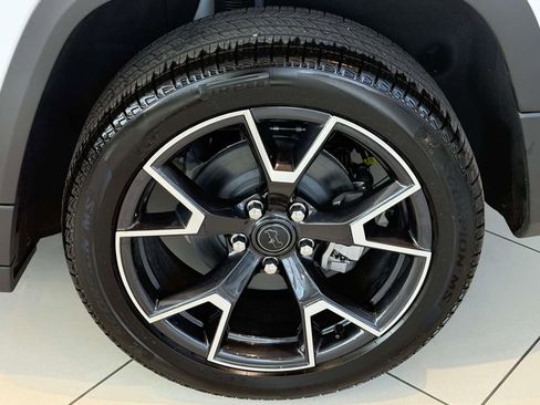 New 2026 Jeep Cherokee Overland image 22