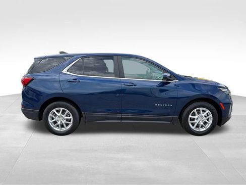 Used 2022 Chevrolet Equinox LT FWD image 8