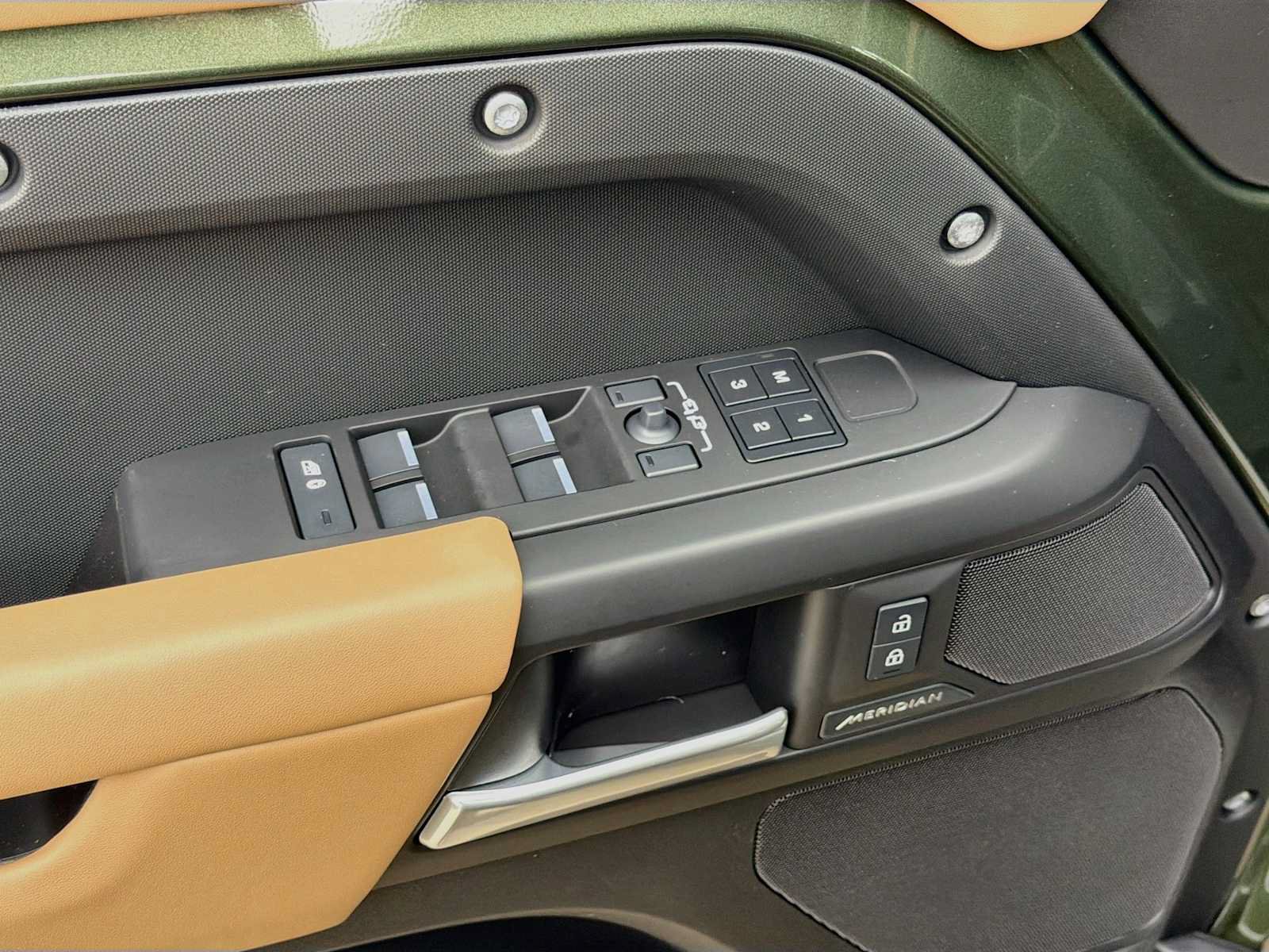 New 2026 Land Rover Defender 110 S AWD/4WD image 13