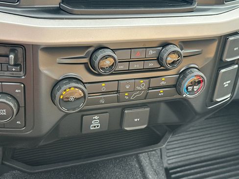 New 2026 Ford F550 4x4 Regular Cab Super Duty image 18