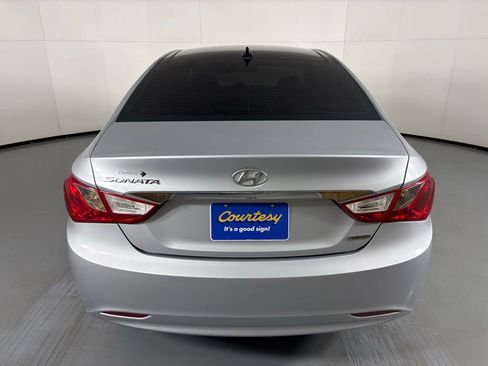 Used 2012 Hyundai Sonata Limited FWD image 8