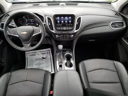 Used 2024 Chevrolet Equinox Premier image 12