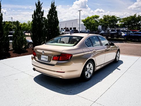 Used 2013 BMW 528i Sedan RWD image 11