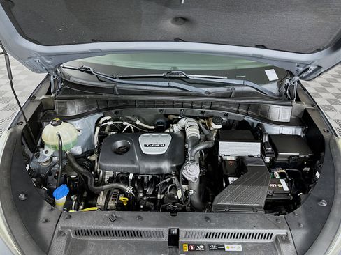 Used 2017 Hyundai Tucson Sport image 32