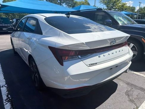Used 2023 Hyundai Elantra SEL w/ Convenience Package FWD image 6