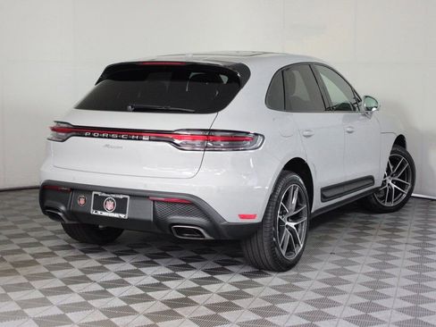 Certified 2026 Porsche Macan AWD/4WD image 7