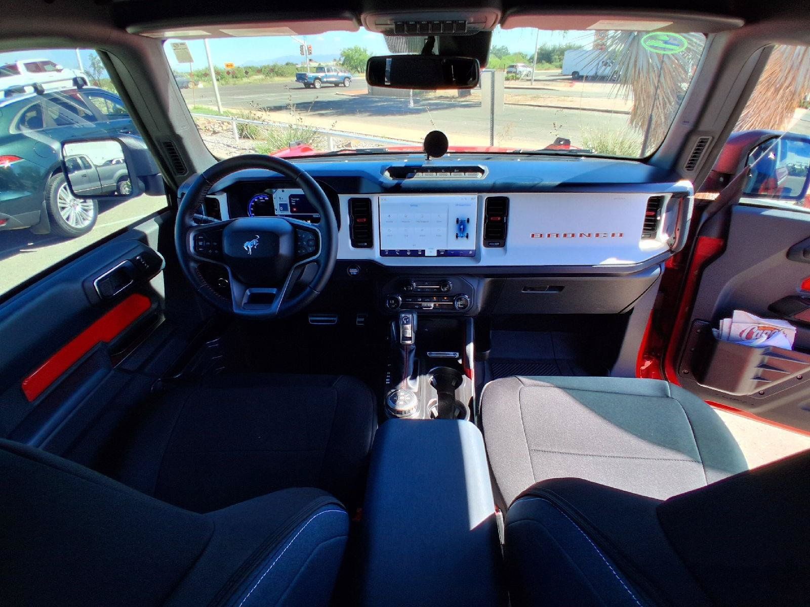 Used 2024 Ford Bronco Heritage Edition AWD/4WD image 21