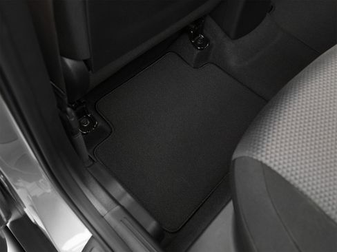 Used 2025 Kia Soul LX w/ LX Technology Package FWD image 32