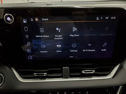 Used 2025 Chevrolet Equinox LT w/ Safety and Technology Package image 16