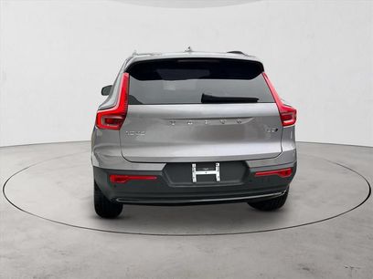 New 2026 Volvo XC40 B5 Plus w/ Protection Package Premier