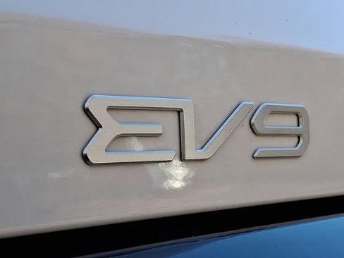 New 2026 Kia EV9 GT-Line image 11