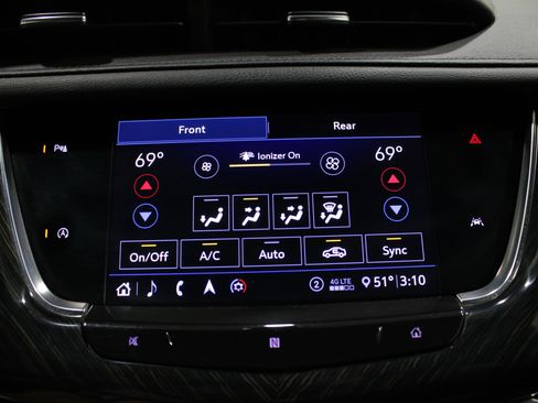 Used 2020 Cadillac XT6 Premium Luxury image 21