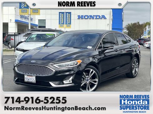 Used 2020 Ford Fusion Titanium image 1