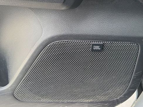 Used 2019 Toyota Tacoma TRD Sport image 30