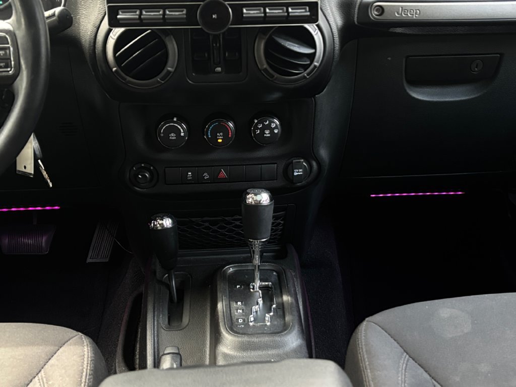 Used 2018 Jeep Wrangler Unlimited Sport S AWD/4WD image 12