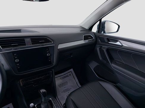 Used 2023 Volkswagen Tiguan SE image 22