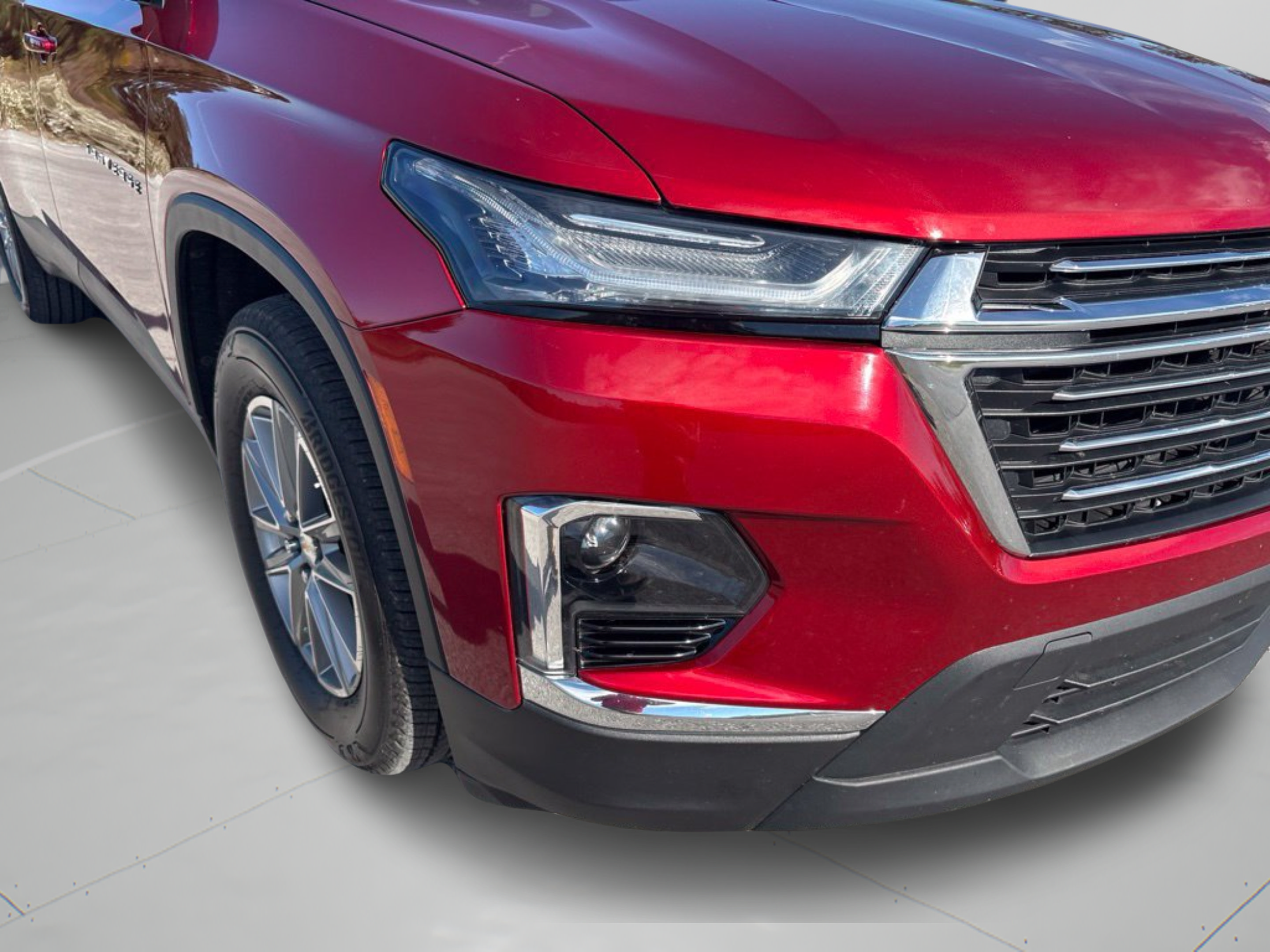 Used 2023 Chevrolet Traverse LT FWD image 27