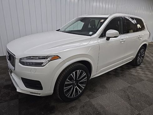 Used 2021 Volvo XC90 T5 Momentum w/ Protection Package AWD/4WD image 8