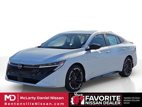 New 2026 Nissan Sentra SR w/ SR Premium Package FWD image 2