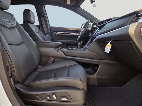 New 2026 Cadillac XT5 Premium Luxury w/ Driver Assist Package image 14