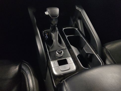 Used 2021 Kia Telluride LX FWD image 26