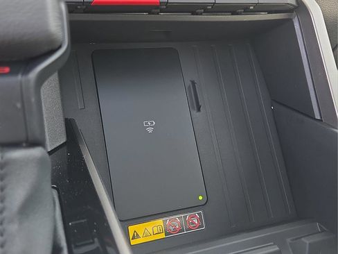New 2026 Toyota Tundra Limited AWD/4WD image 21