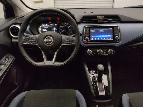 Used 2025 Nissan Versa SV w/ Trunk Package image 22