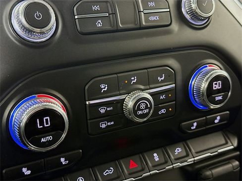 Used 2021 GMC Sierra 1500 Elevation w/ Preferred Package image 17