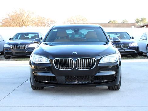 Used 2014 BMW 750Li 750Li image 2