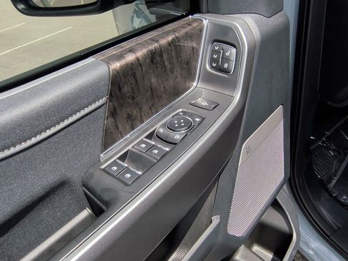 New 2026 Ford F250 Lariat w/ Black Appearance Package image 12