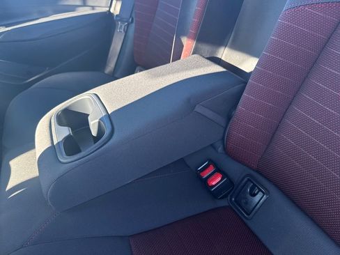 Used 2023 Toyota Corolla SE image 34