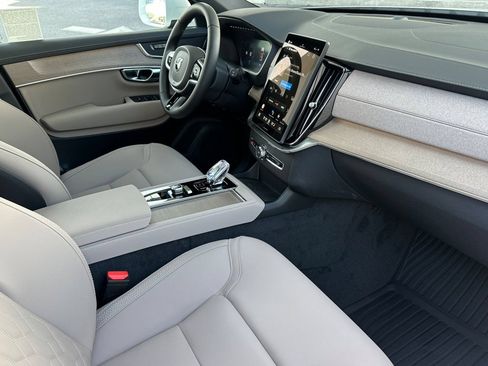 New 2026 Volvo XC90 B5 Plus w/ Protection Package AWD/4WD image 17