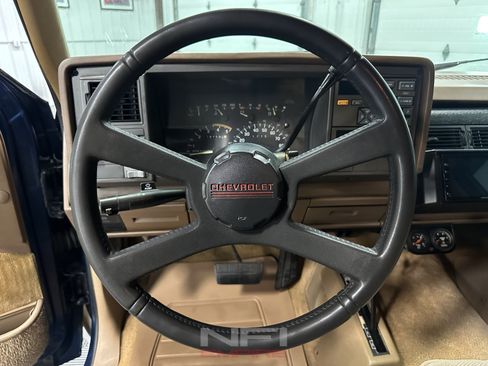 Used 1993 Chevrolet Silverado 3500 4x4 Extended Cab image 25