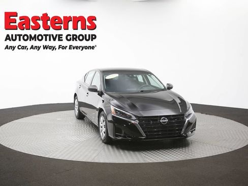 Used 2024 Nissan Altima 2.5 S FWD image 48