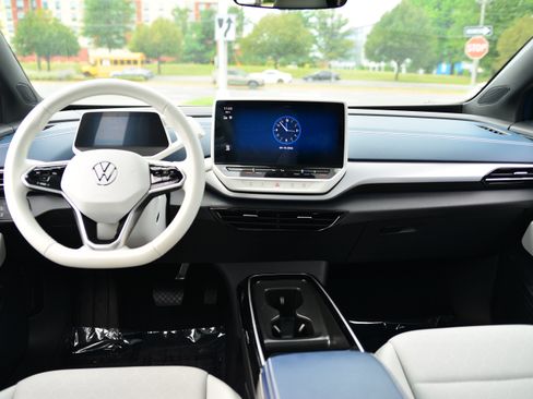 Used 2023 Volkswagen ID.4 S RWD image 20