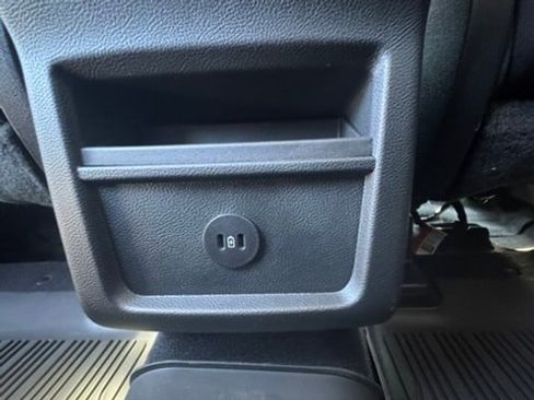 New 2023 Ford Edge SE w/ Black Appearance Package image 22