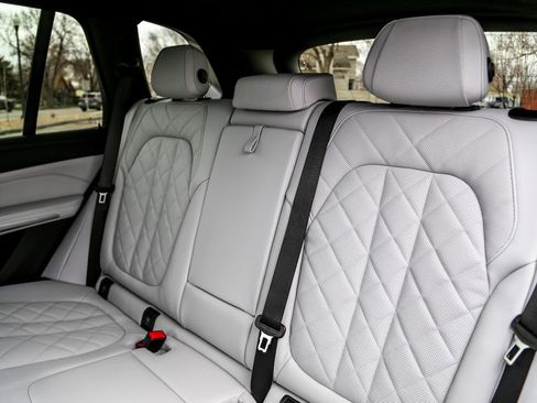 New 2026 BMW X5 xDrive40i w/ M Sport Package image 24