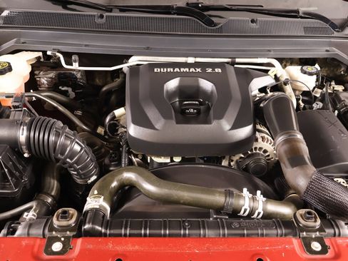 Used 2018 Chevrolet Colorado Z71 w/ LPO, Premium Interior Package AWD/4WD image 21