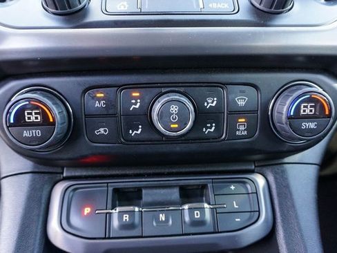 Used 2023 GMC Acadia AT4 w/ Technology Package image 24