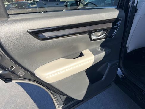 Used 2025 Honda CR-V EX-L image 21