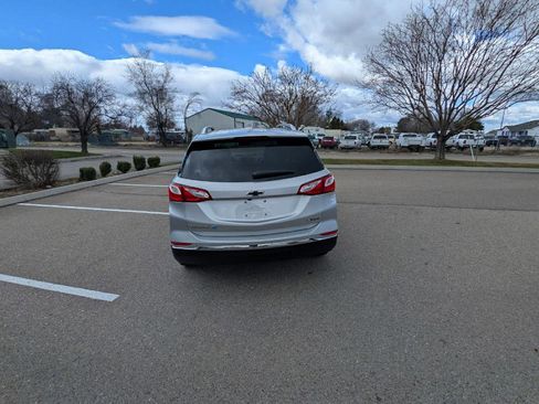 Used 2018 Chevrolet Equinox Premier image 4